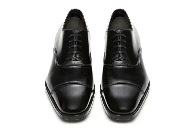 LEATHER GIANNI LACE UP BLACK online